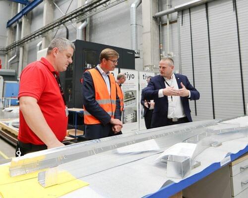 Přivítali jsme ministra dopravy. Martin Kupka si prohlédl naše testovací centrum Přivítali jsme ministra dopravy. Martin Kupka si prohlédl naše testovací centrum