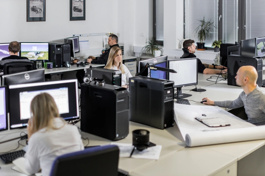 kancelář a specialisté TIYO na CAD