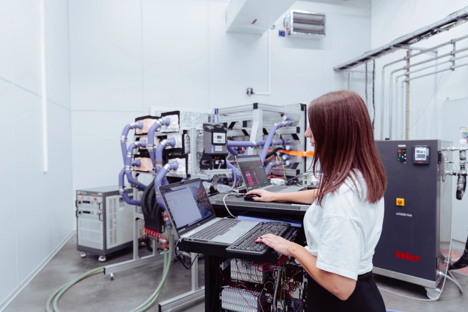 analýza dat v laboratoři TIYO při systémových zkouškách mechatronických komponentů