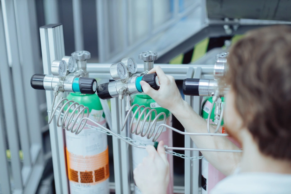 detail při testech se směsnými plyny